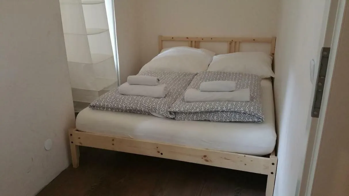 Hostel Lodgecity - Private Rooms B Berlin Germany